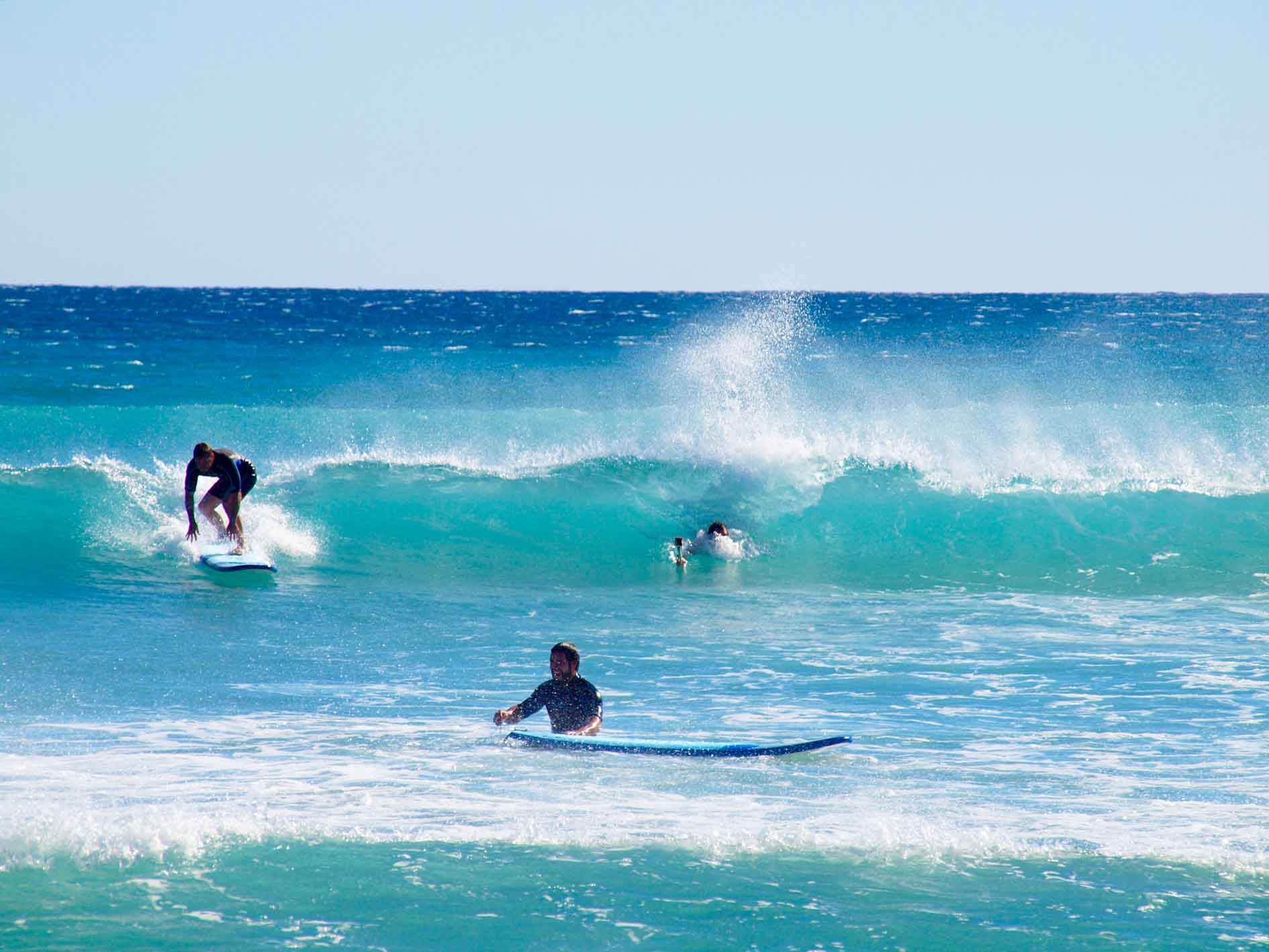 Beginner group surf lesson, Exmouth WA Learn to surf Exmouth, beginner surf lesson Ningaloo Reef